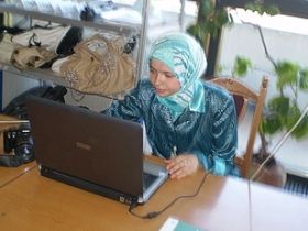 Мусульманка в офисе. Фото: nr2.ru