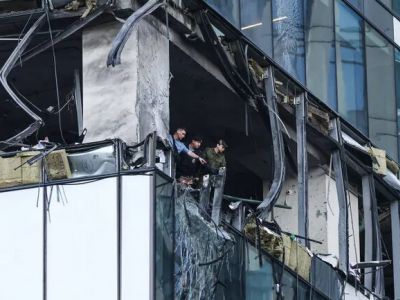 Последствия взрыва в здании "IQ-квартала". Фото: Alexander Nemenov / AFP